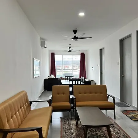Che Mon Homestay Kuching Exterior photo